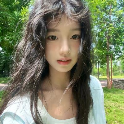 玉女撩春
